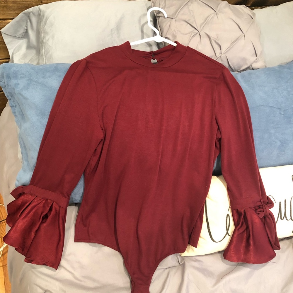 Maroon bell-sleeved Bodysuit